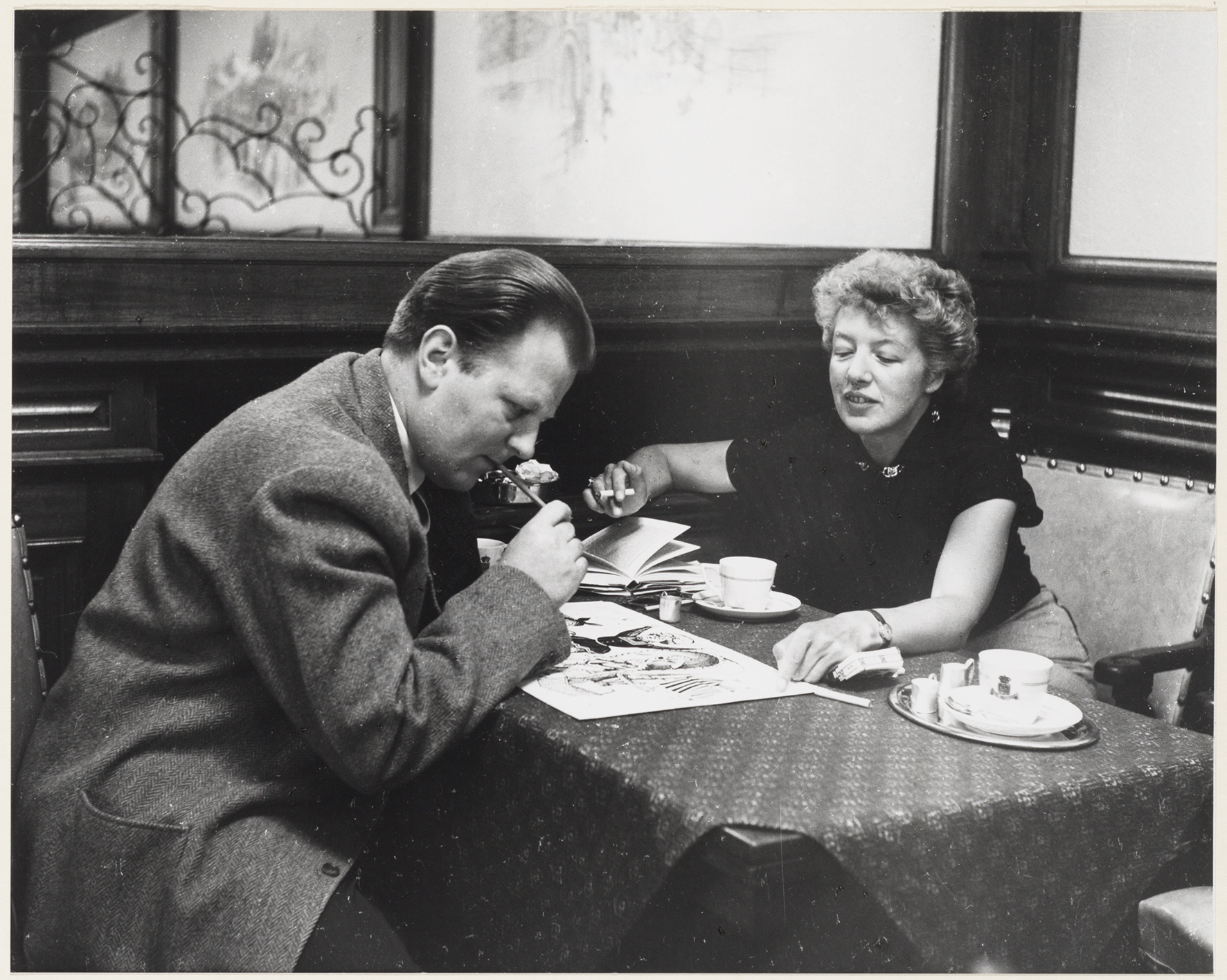 annieliteratuur1.jpg Annie M.G. Schmidt en Wim Bijmoer foto: ©Frits Gerritsen Fotoarchief Frits Gerritsen. Collectie Literatuurmuseum