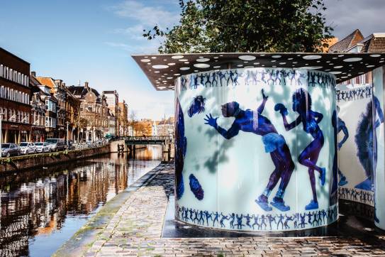 Urinoir, ontworpen door Rem Koolhaas met foto’s van Erwin Olaf. Foto: Stella Dekker