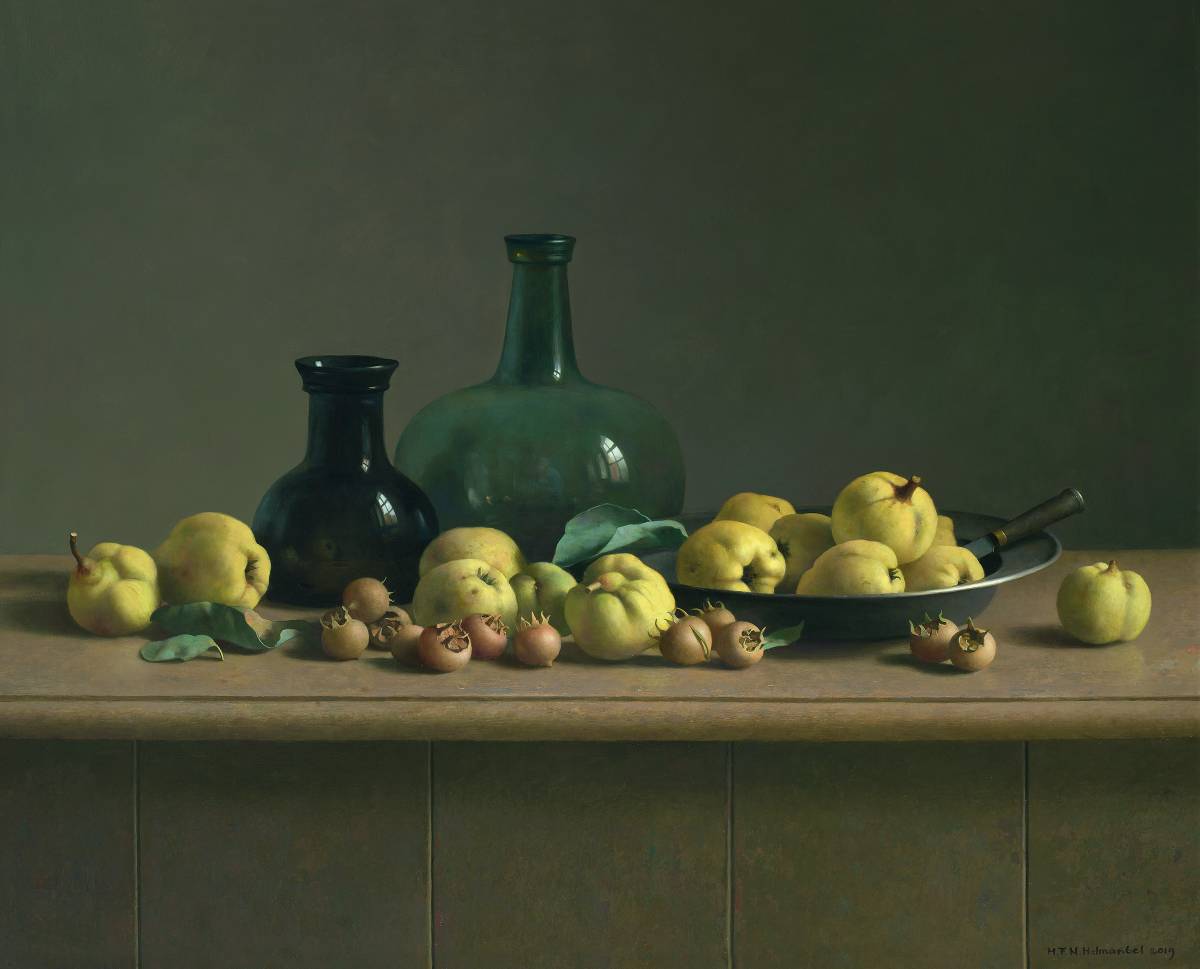 Henk Helmantel, Kweeperen en flessen (uitsnede), 2019, olieverf op paneel, 100 x 122 cm. Collectie Museum Helmantel. Foto: Art Revisited, Tolbert