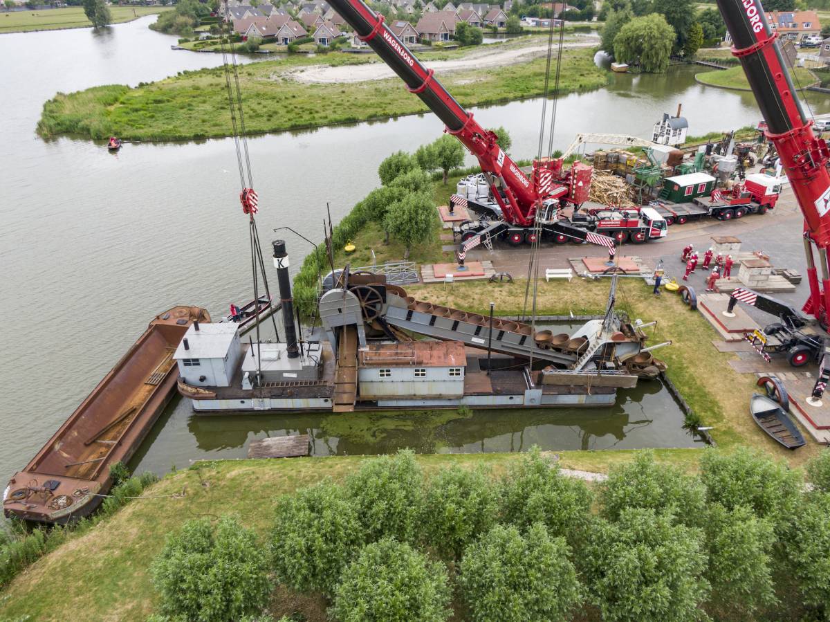 Takelen baggermolen 'Vooruit'